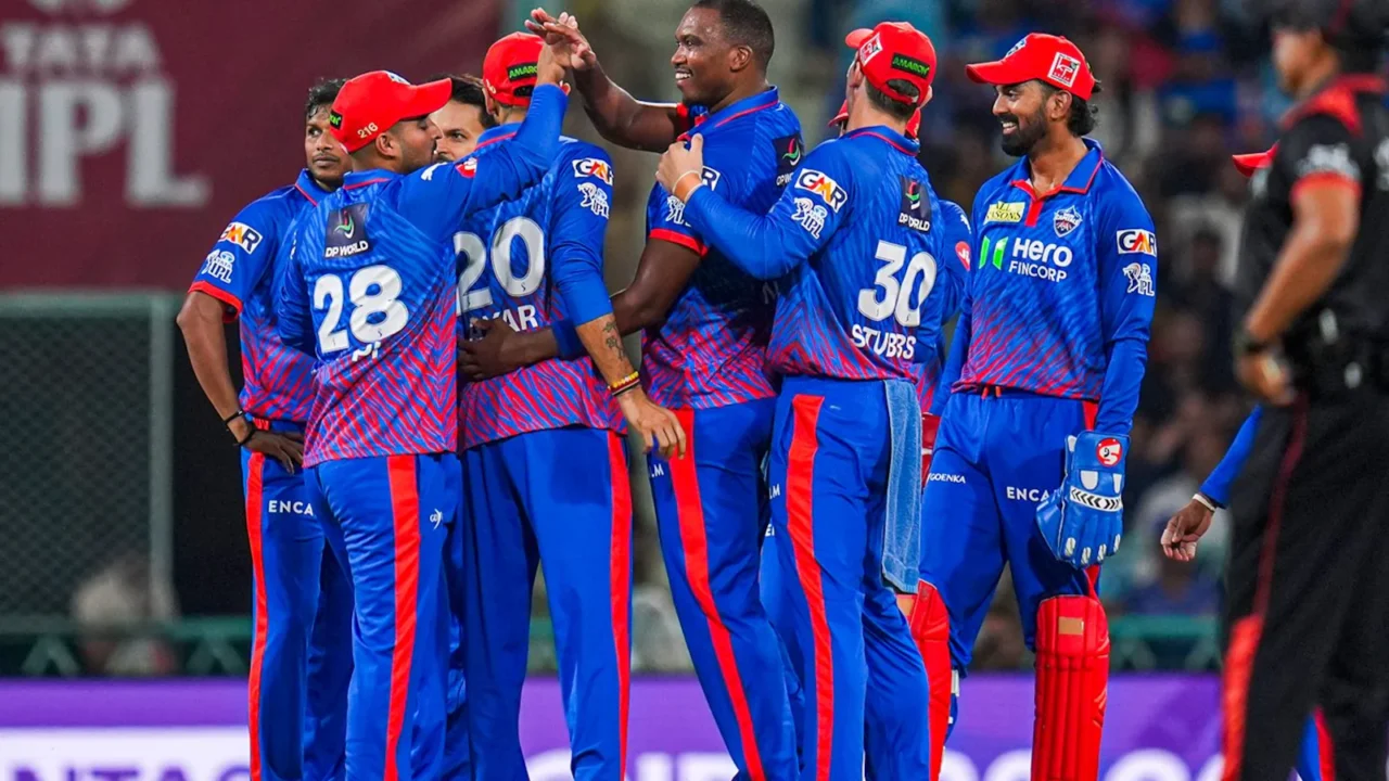 दिल्ली कैपिटल्स के IPL 2027 कैंप में युवराज सिंह और चामिंडा वास