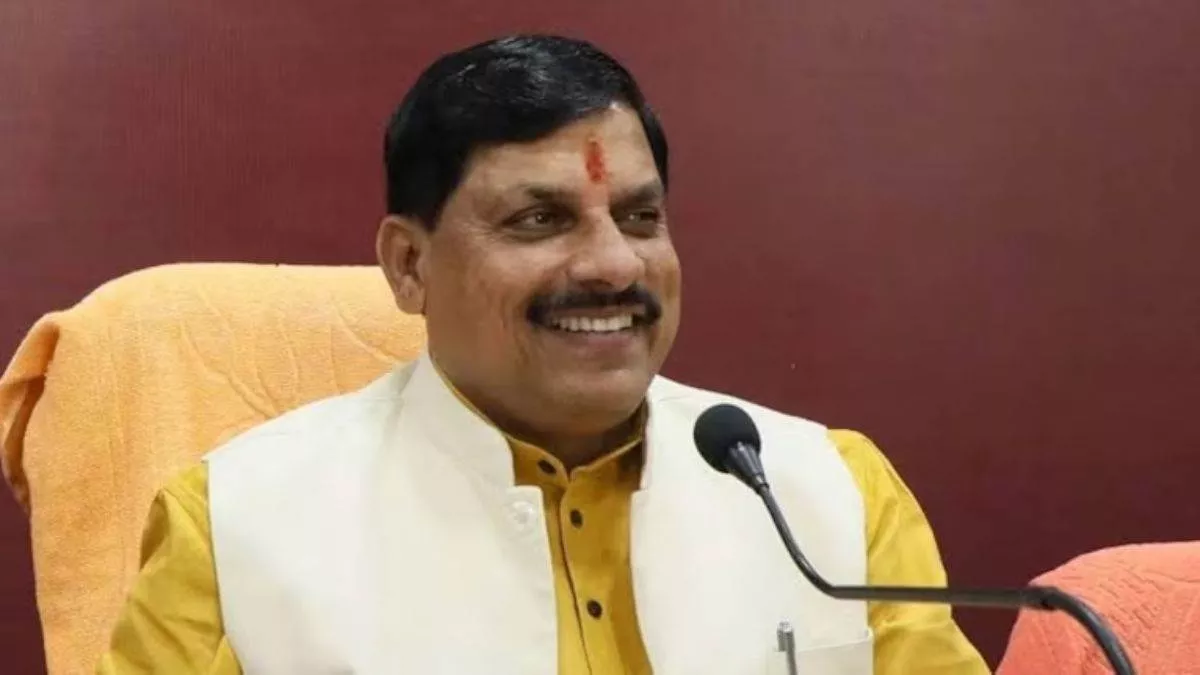 चुनाव आयोग पर सवाल को लेकर राहुल गांधी पर टिप्पणी करते मध्य प्रदेश के मुख्यमंत्री मोहन यादव