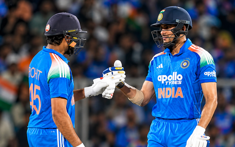 भारत वनडे रनचेज में शुभमन गिल और रोहित शर्मा
