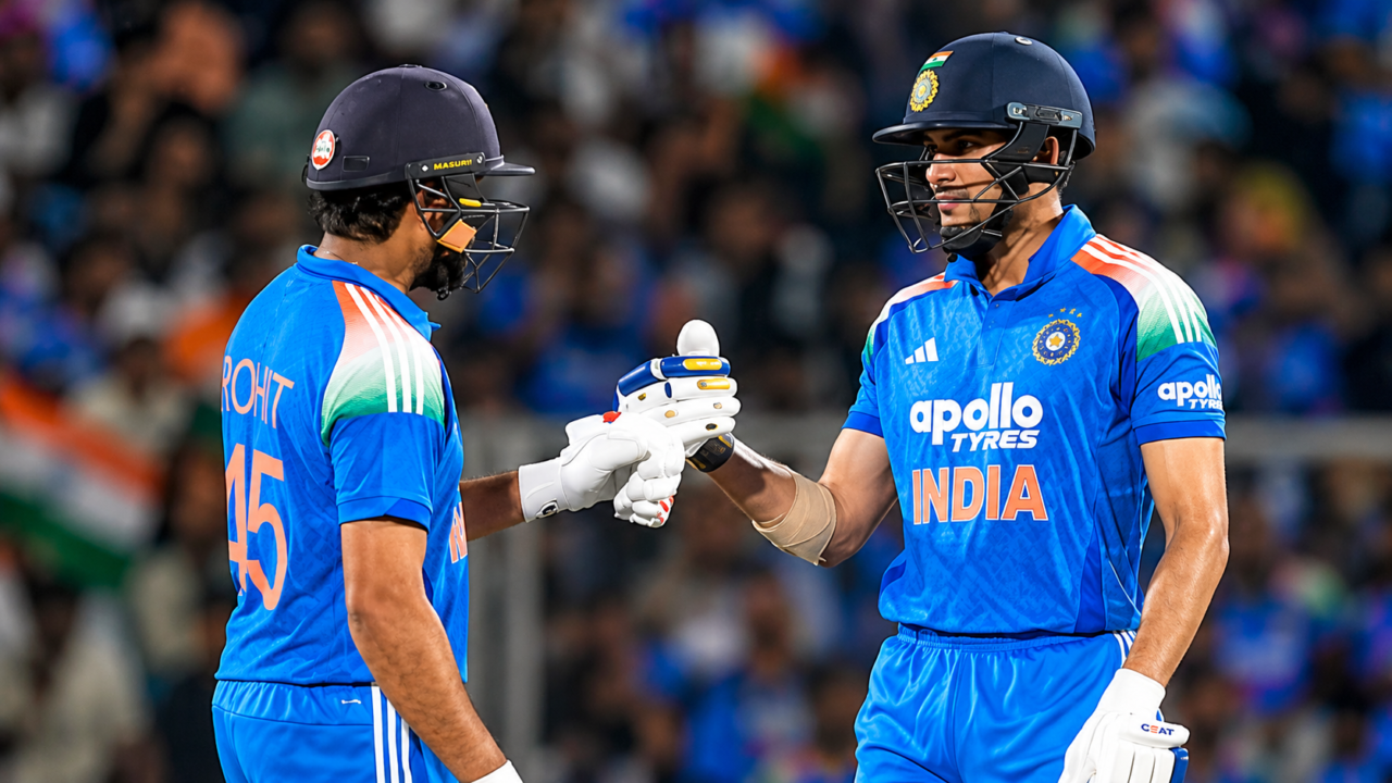 भारत वनडे रनचेज में शुभमन गिल और रोहित शर्मा