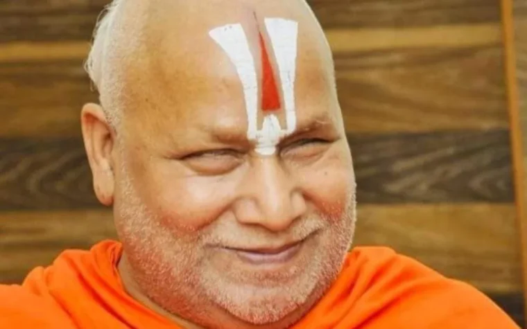 जगद्गुरु रामभद्राचार्य के खिलाफ प्रयागराज कोर्ट में दाखिल याचिका